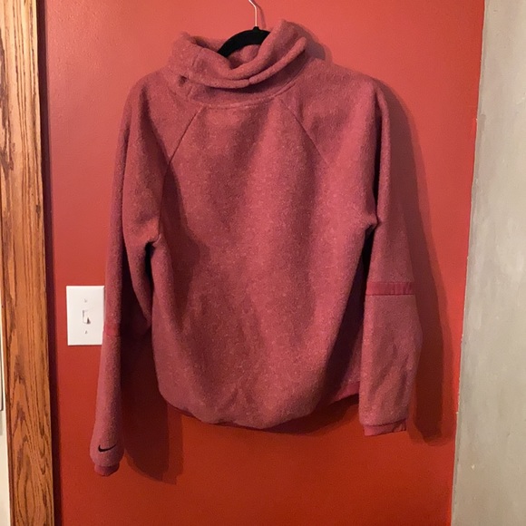 Nike turtleneck pullover - Picture 2 of 2